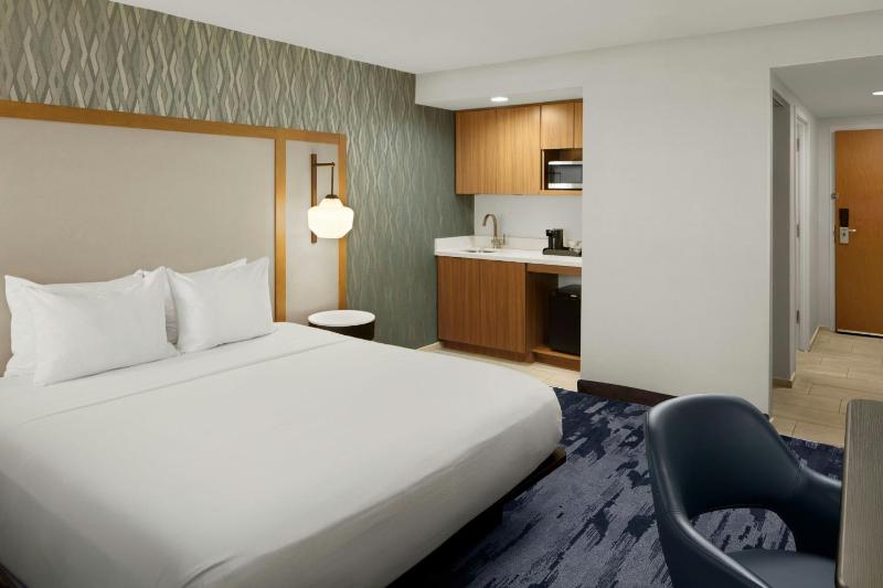 Fairfield Inn & Suites by Marriott Virginia Beach Oceanfront - image 43