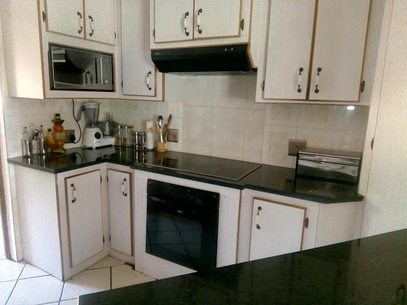 Bando`s Properties Estate Living - image 6