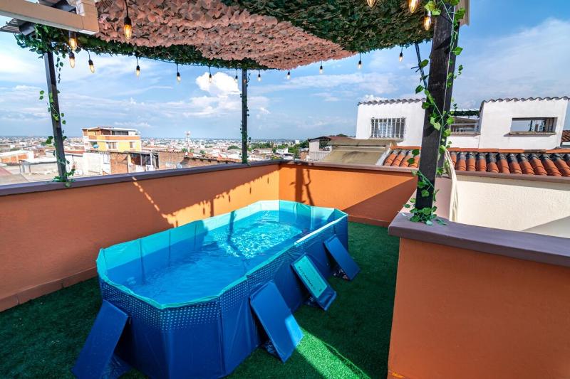 Colonial Boutique House with 3 Private Suites - Terrace Pool - Gym - image 14