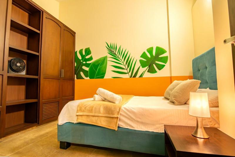 Colonial Boutique House with 3 Private Suites - Terrace Pool - Gym - image 3