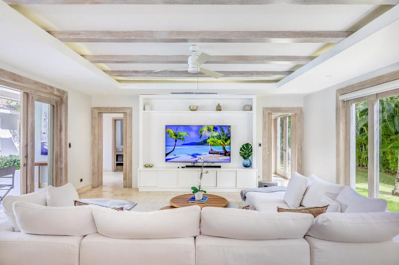 Villa Marena Sunset Retreat - image 19