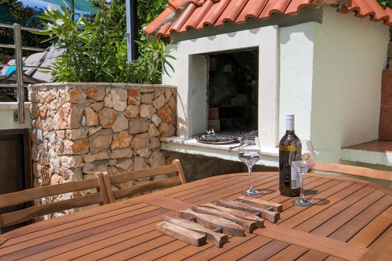 Seaside family friendly house with a swimming pool Razanj Rogoznica - 13738 - image 31