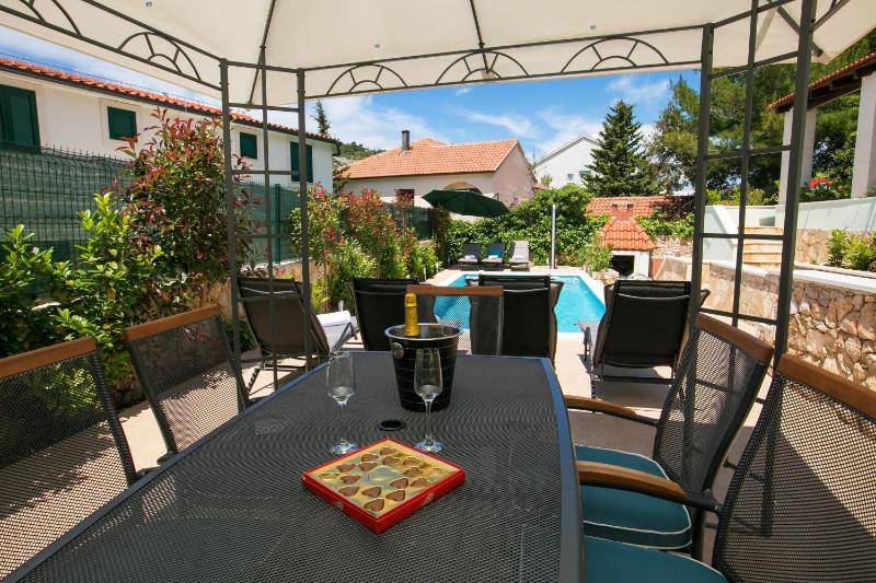 Seaside family friendly house with a swimming pool Razanj Rogoznica - 13738 - image 27