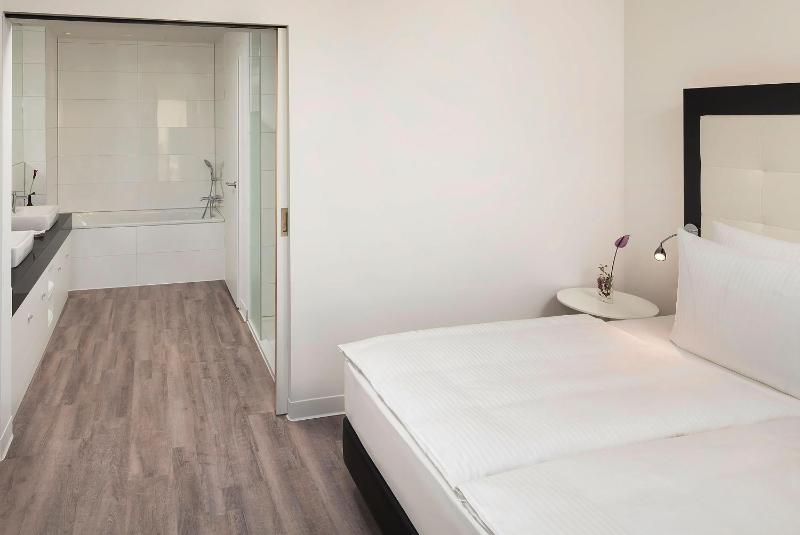 INNSiDE by Meliá Frankfurt Ostend - image 9