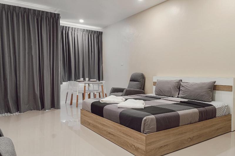 The One House - image 16