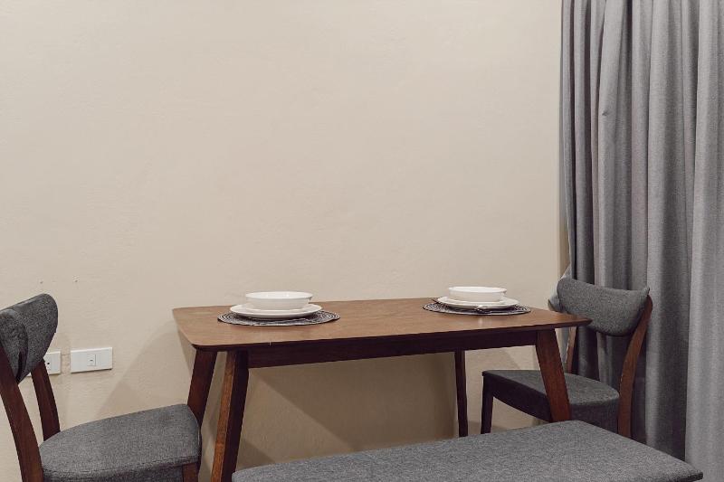 The One House - image 15