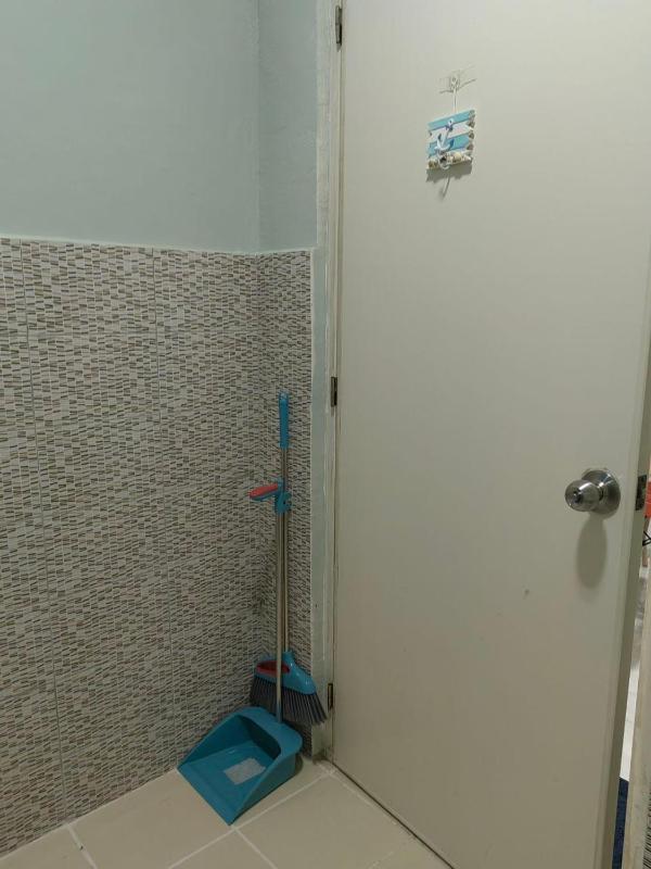 Furnished 2BR Prime Location Free Parking - image 17