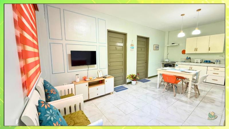 Furnished 2BR Prime Location Free Parking - image 10
