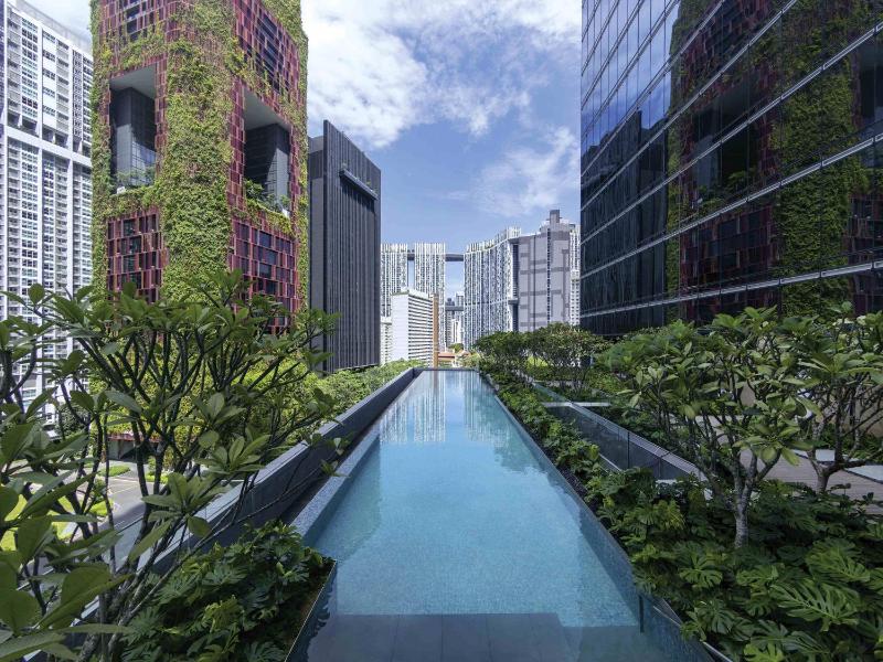 Sofitel Singapore City Centre - image 1