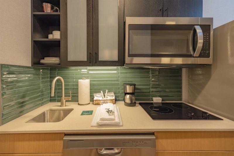 Hyatt House Portland Airport - image 19