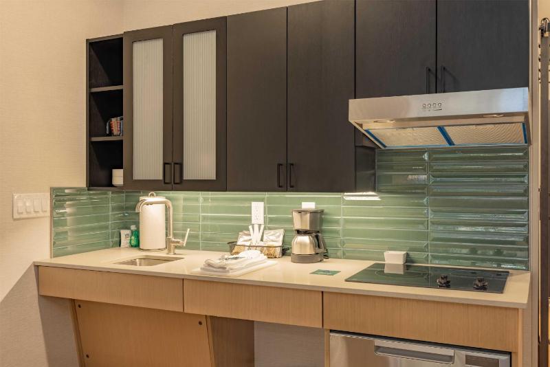 Hyatt House Portland Airport - image 37
