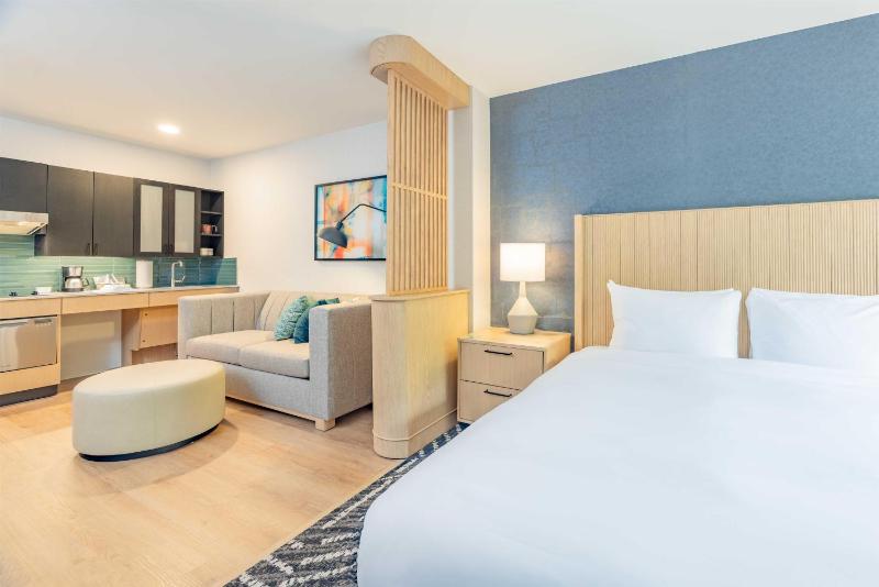 Hyatt House Portland Airport - image 21