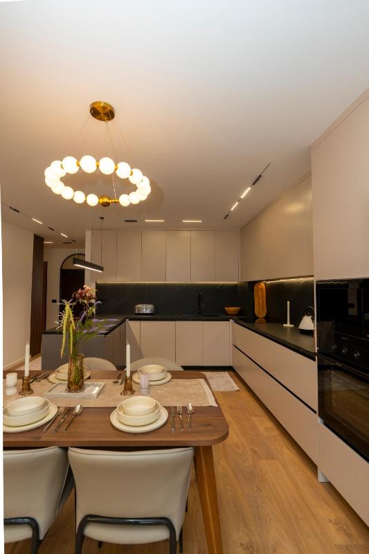 The Resident in Prime LocationLuxury Living - image 15