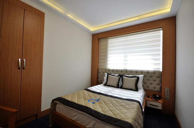 Economy Single Room image 3