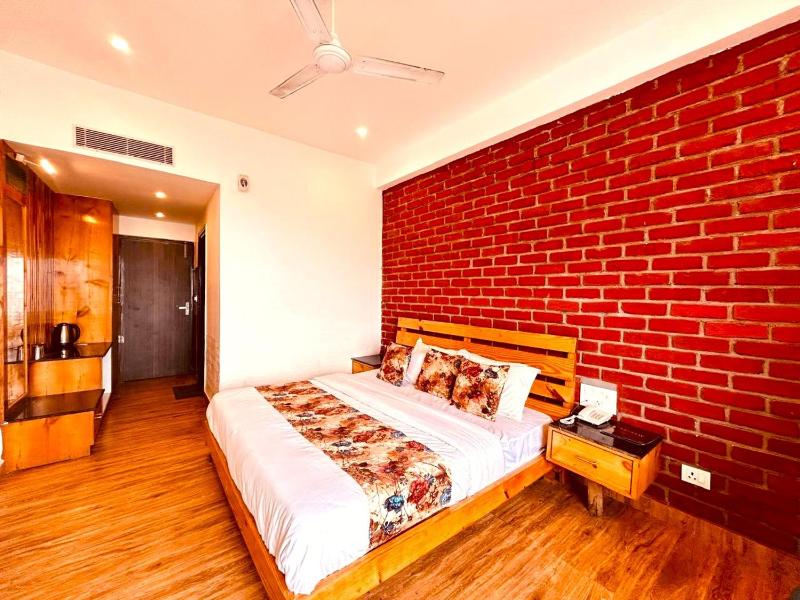 The Pine Woods A Four Star Luxury Resort In Mussoorie Near JW Marriott - image 37