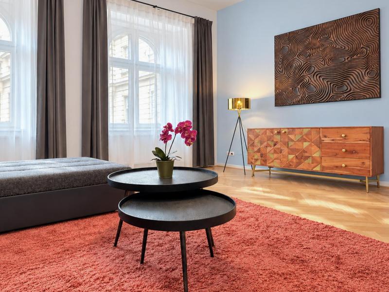Stylish Apt for 4 near MuseumsQuartier Metro U2 & U3 - image 11