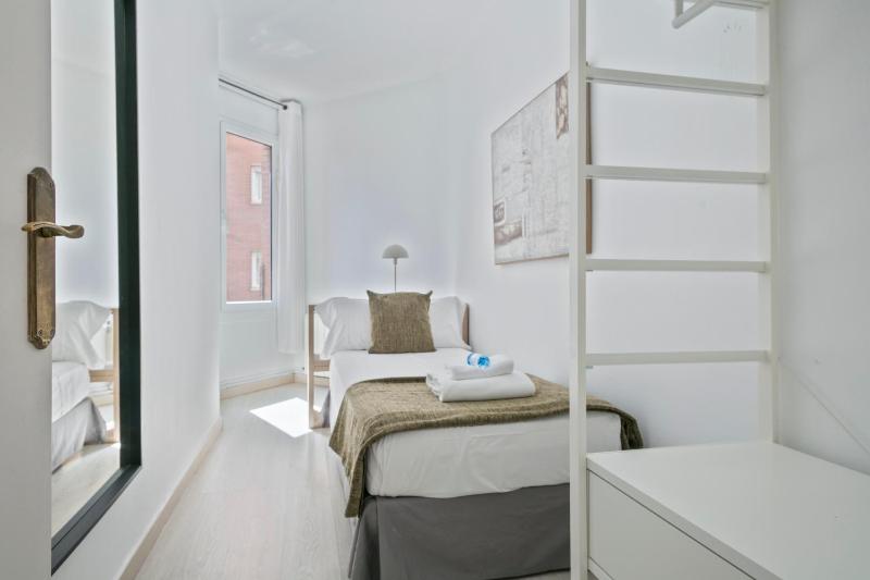 Alcam Lesseps - image 12