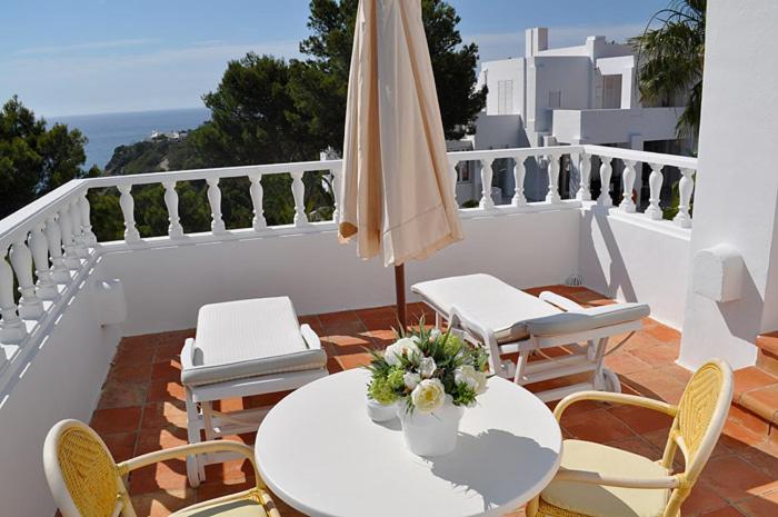 Junior Suite with Sea View image 2