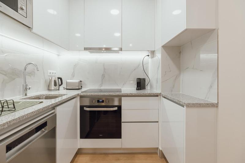 Modern Lapa Duplex Apartments by Vacationy - image 17
