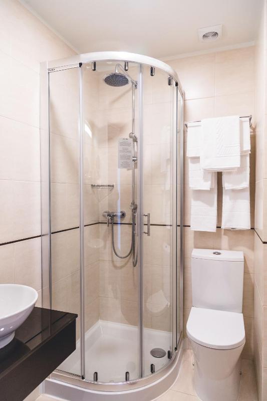 Triple Room image 2