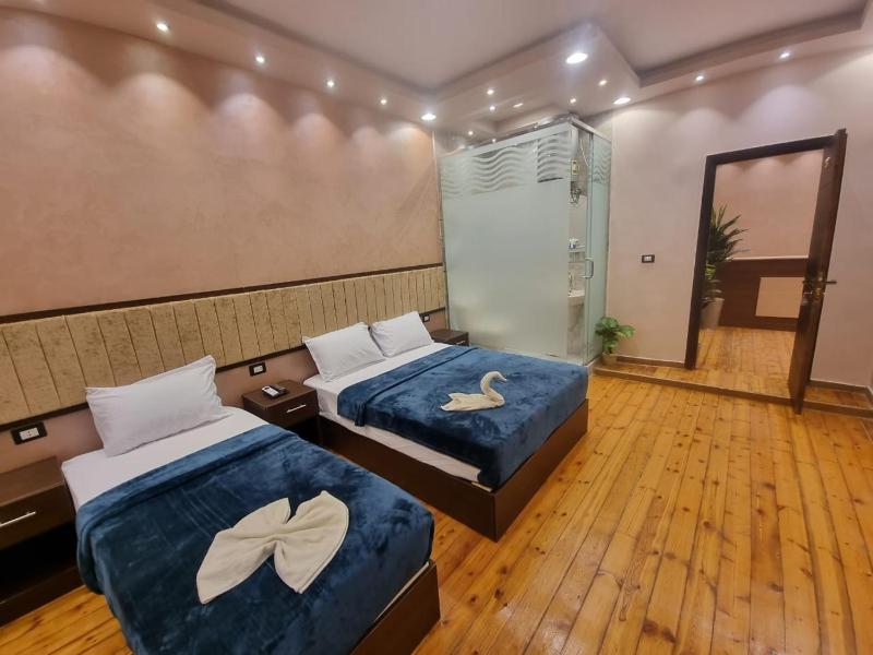 Crown plaza Hotel - image 10