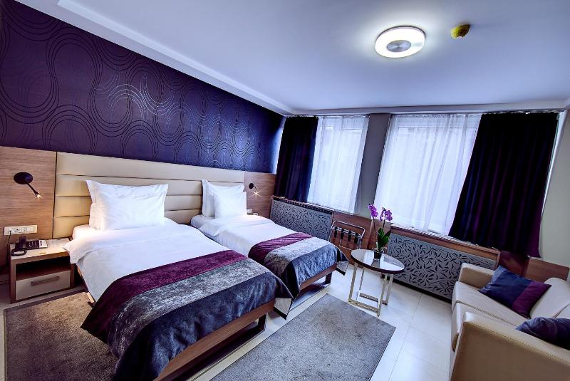 Superior Double or Twin Room with Free Parking image 4
