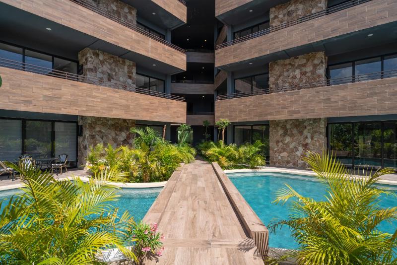 Terraza Privada PH Con Jacuzzi Tulum - image 4