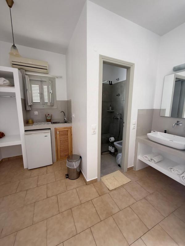 Kirki Rooms on the Hill - image 38