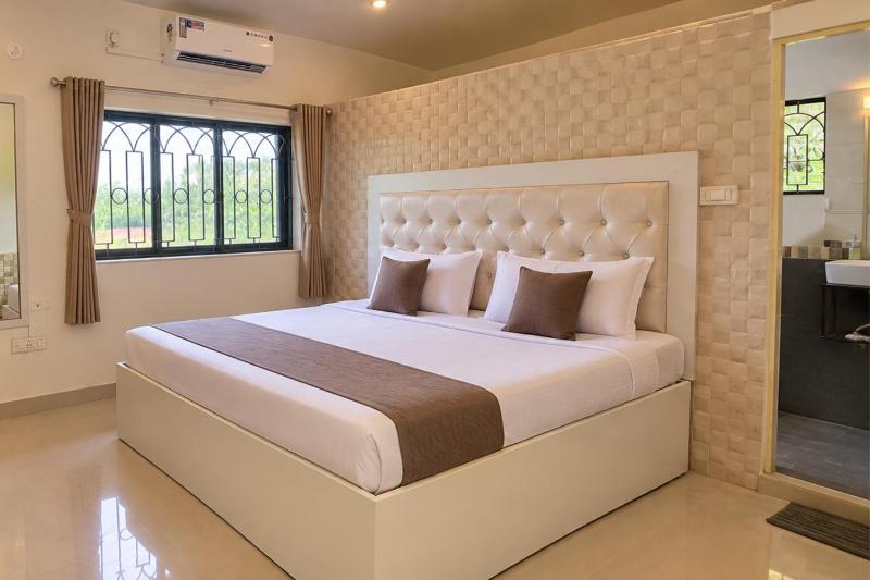 Villas & Penthouse & R00MS located at Calangute - image 1
