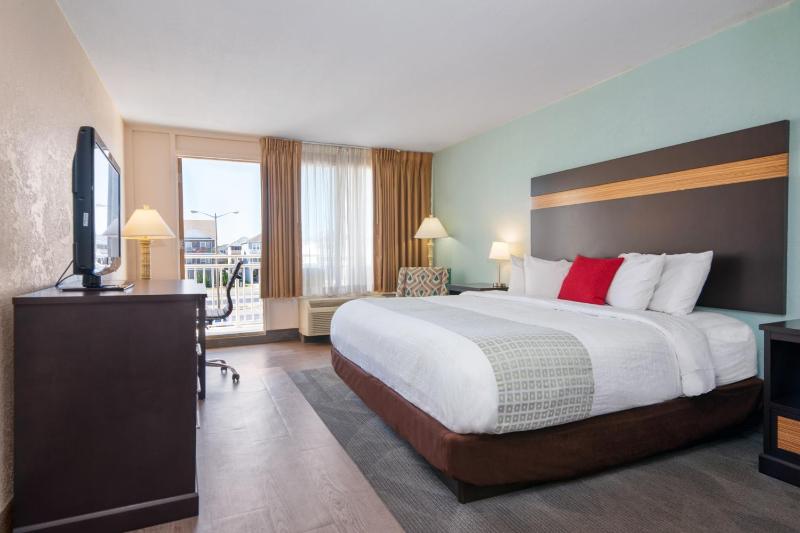 Ramada Plaza by Wyndham Nags Head Oceanfront - image 46