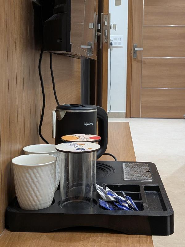 The Lodgers Luxury 2 BHK Apartment Near Sector 42 Gurugram - image 9
