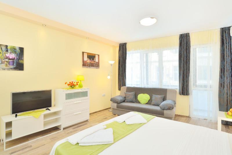 Apartment with Balcony image 2