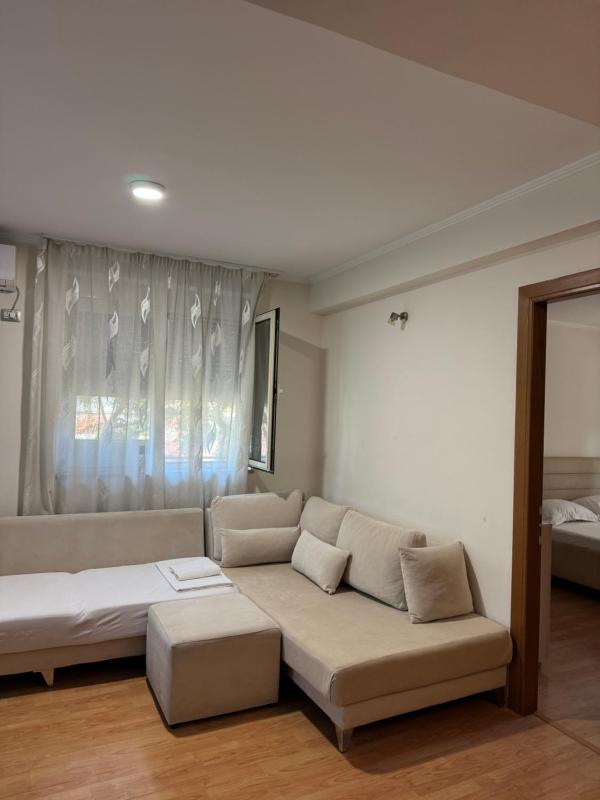 Modern Apartment in City Center- Bllok - image 7