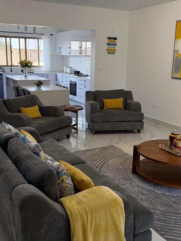 Nisha Serviced Apartments - image 1