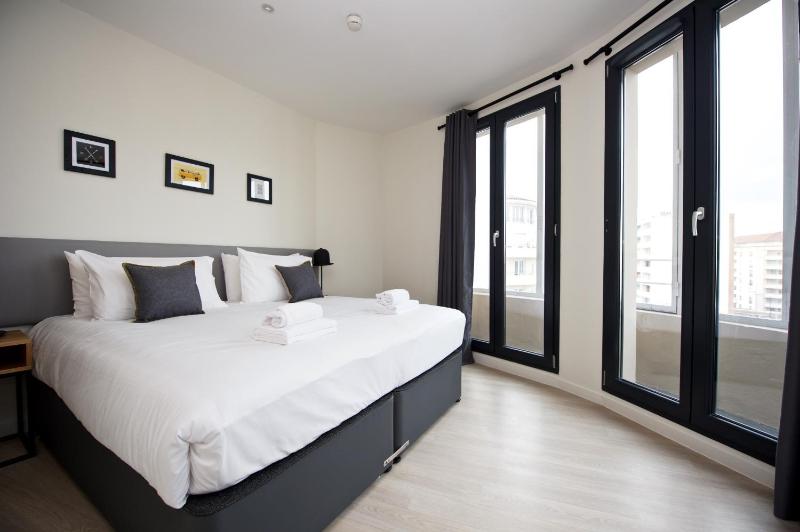 Staycity Aparthotels Lyon Rue Garibaldi - image 11
