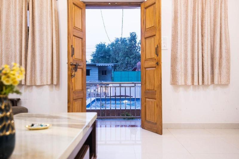 Glimmer Inn Goa - image 7