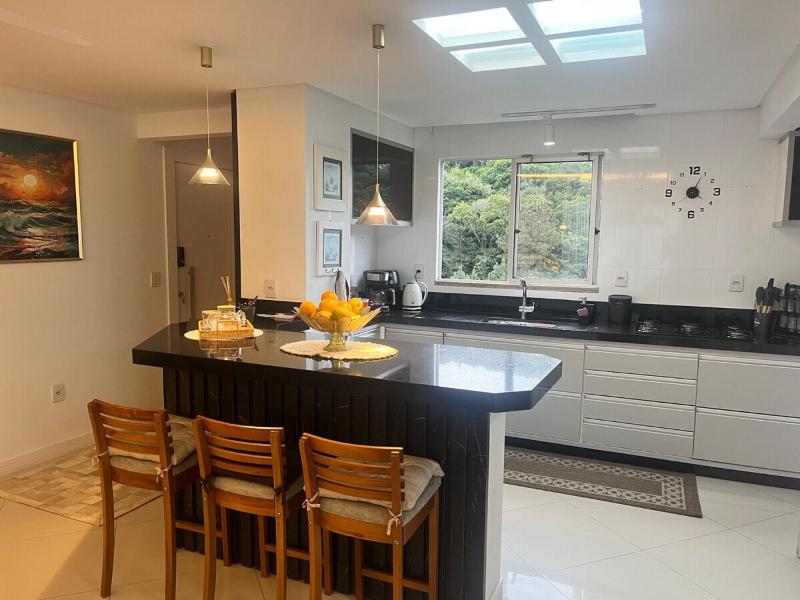 Double suite with private bathroom and parking space - image 14