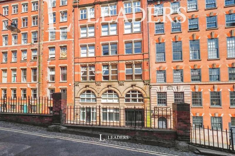 Super Central Super Spacious City centre apartment Parking Sleeps 6 - image 4