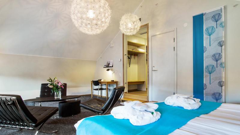 Junior Suite with Double Bed image 3