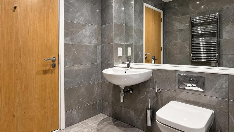 2-Bed - Sleeps 4 - City Centre - image 23