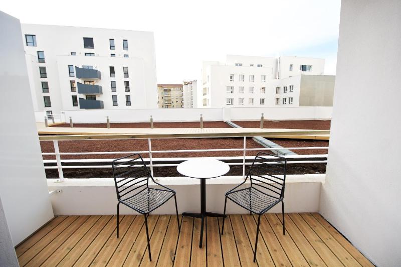 Staycity Aparthotels Lyon Rue Garibaldi - image 9