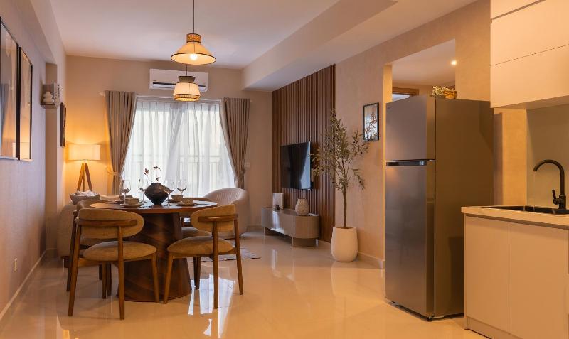 Soho Residence and Apartments by Acacia Living - City Center District 1 - Near Bui Vien - image 2