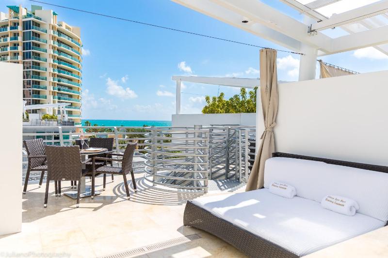 Penthouse Ocean View image 3