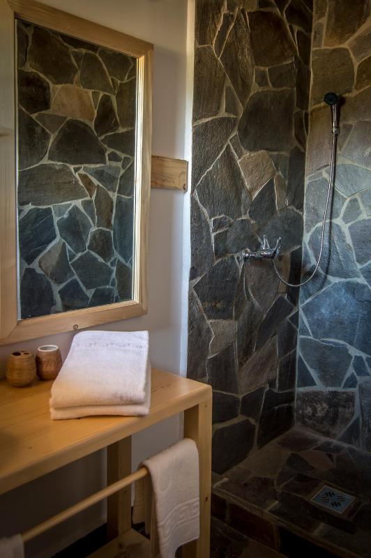 Double Room image 2