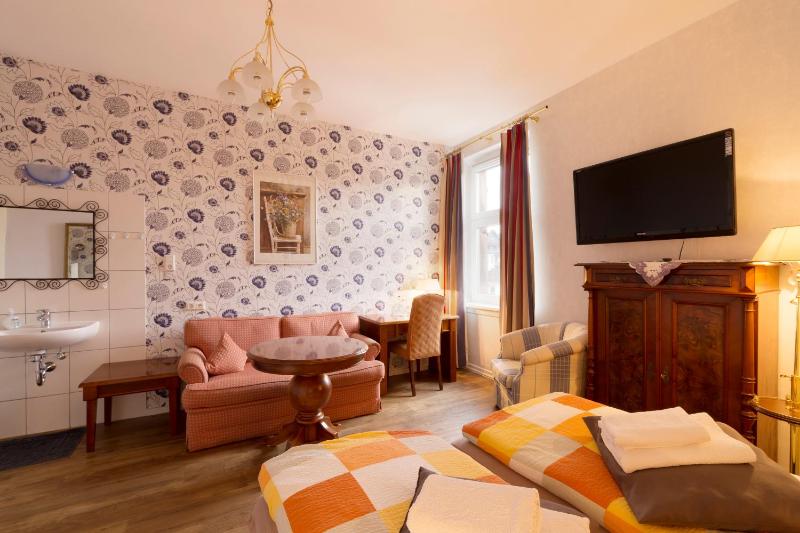 Superior Double Room image 4
