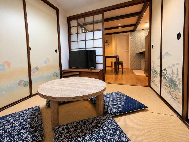 Guest house Connection Karasuma Gojo - image 1