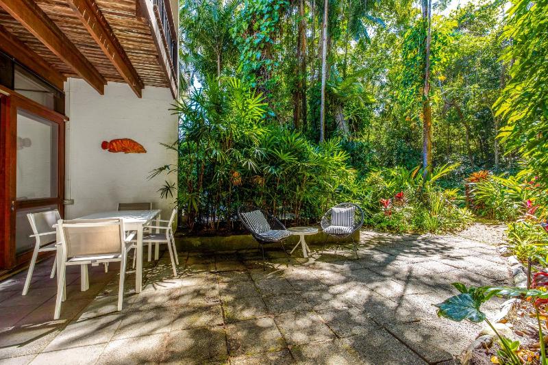 Spindrift Townhouse 3 - The Coral Sea At Your Door - image 20