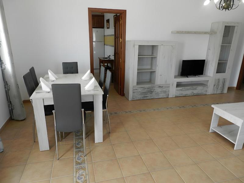 Chalet en la playa con piscina Privada en el Palmar terraza y chimenea - image 10