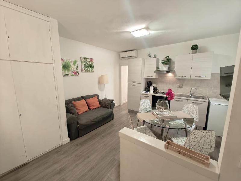 GuestHost - Ponte Vecchio & Boboli Modern Apartment - image 11