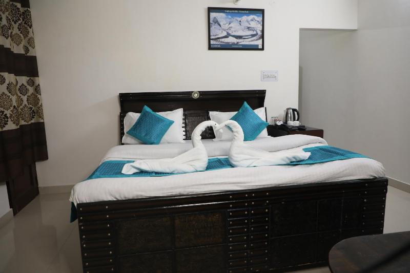Watermark Hills and Hospitality - image 10